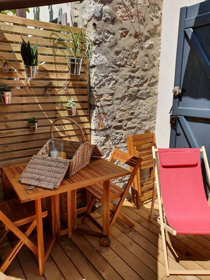 Une Nuit A Bali - Appartement Cocooning Solliès-Toucas Exterior foto